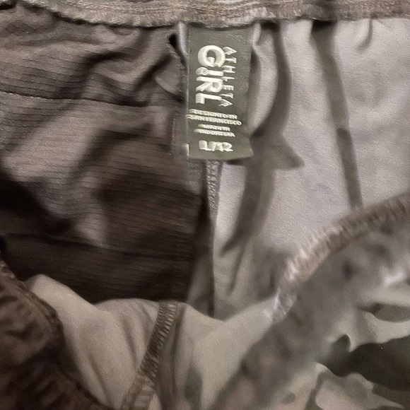 Athleta Girl lined athletic shorts black/gray camo size large 12 VGUC - Picture 5 of 5